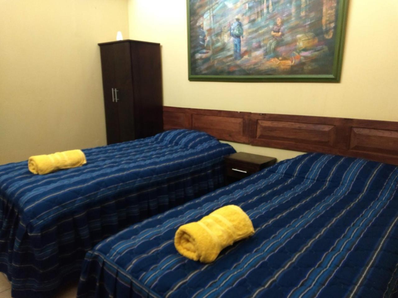 Give House Bed & Breakfast Guatemala Dış mekan fotoğraf
