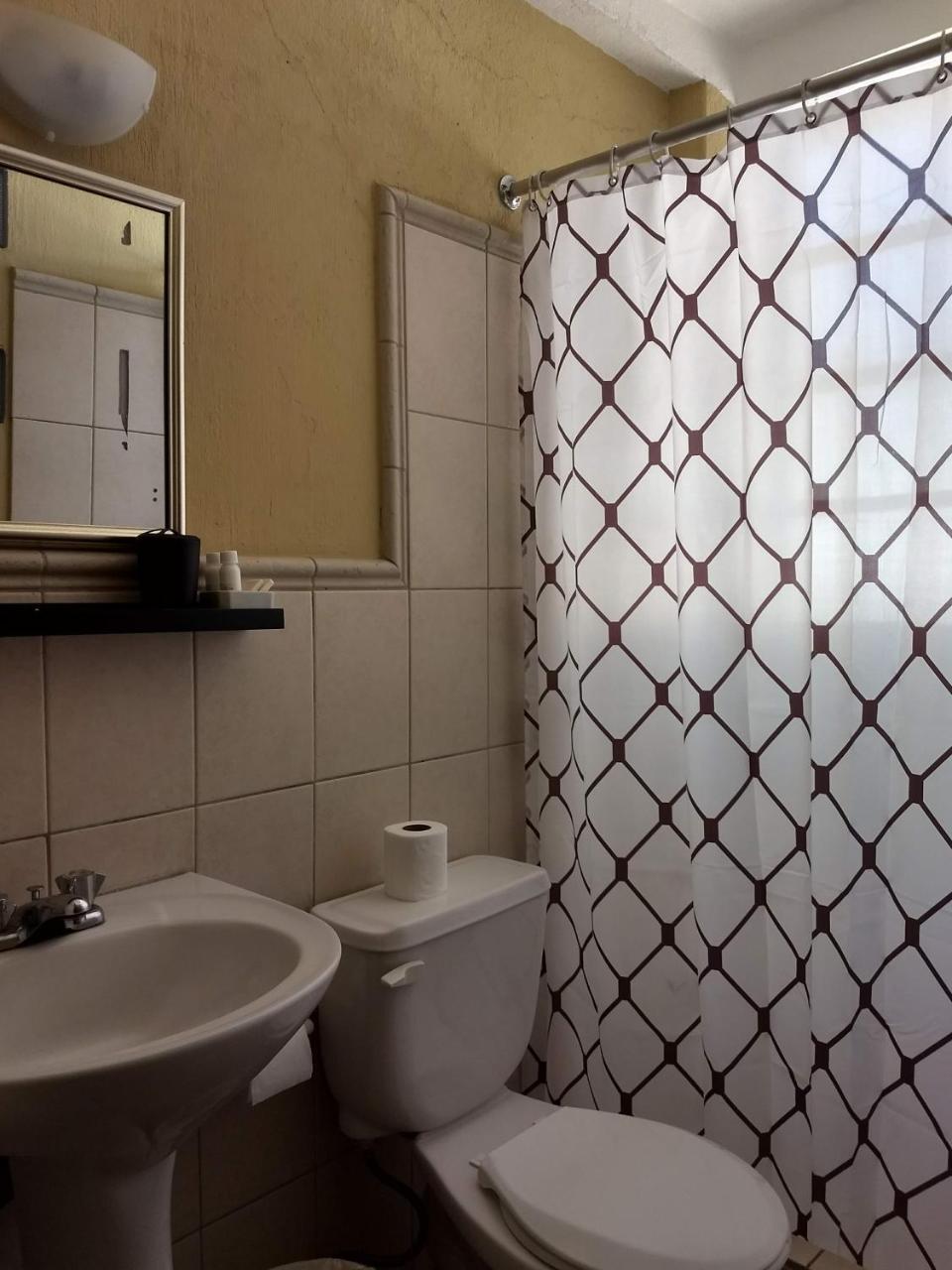 Give House Bed & Breakfast Guatemala Dış mekan fotoğraf